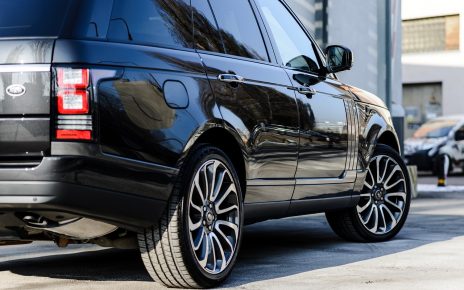 Ile kosztuje Range Rover z 2022 roku?