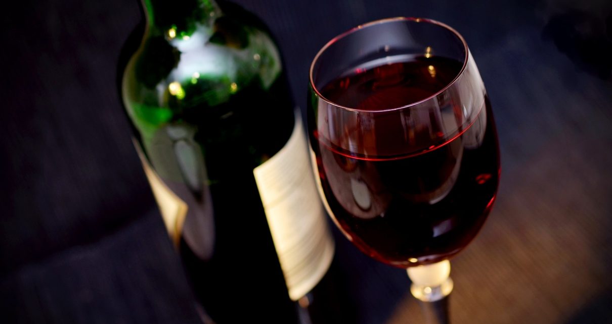 Jakie są rodzaje i zalety kieliszków do wina?
